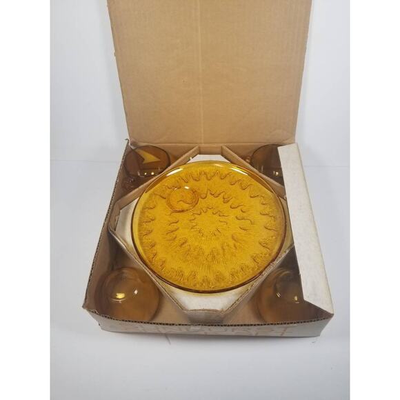Vintage Amber Sunburst Snack Set, 4 Tea  Cups, & Luncheon Plates, Box - Picture 4 of 4